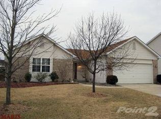 1421 Plantation Manor Ct, Saint Charles, MO 63303
