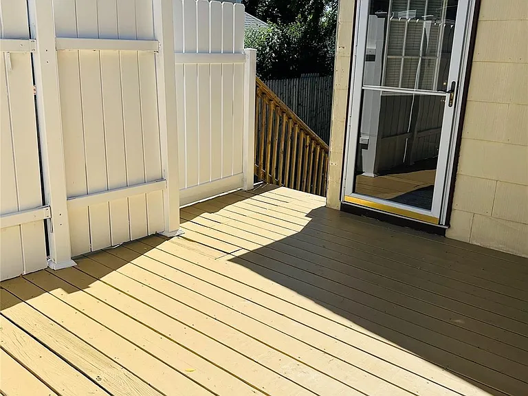 46 Totten Pl — Photo 22