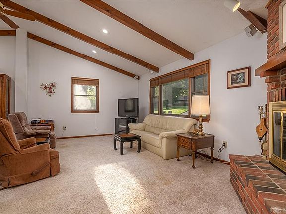 3rd image of 450 Lamplighter Pl