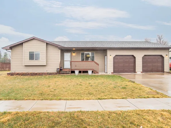6100 Flintlock Ct, Rapid City, SD 57703