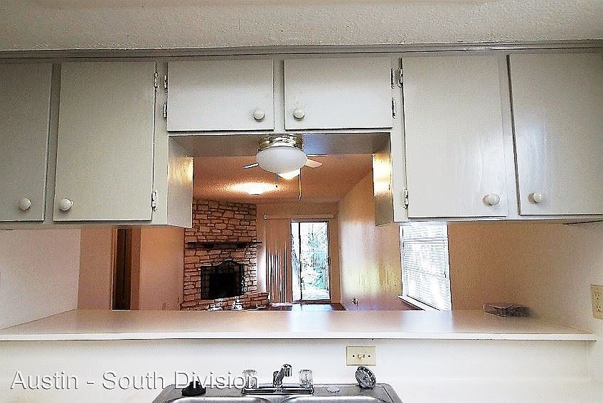 1st image of 5 Deerfield Dr APT C