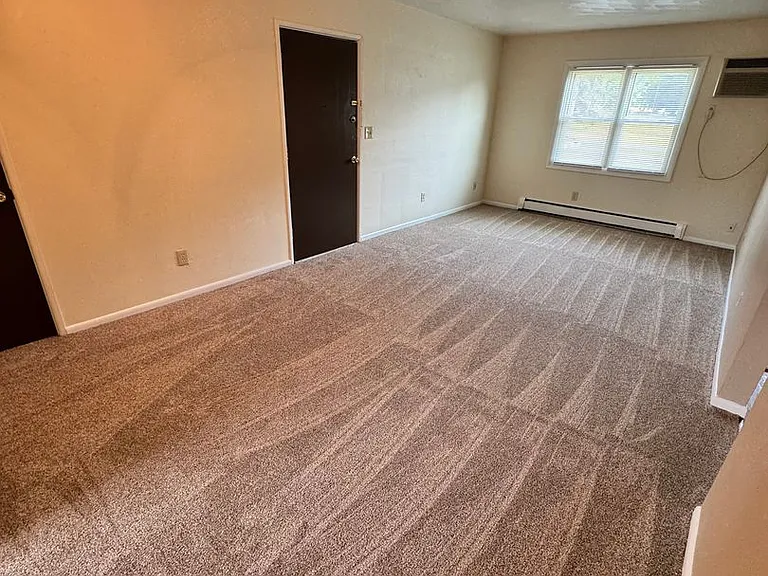 Washington Blvd Apartments — Photo 2