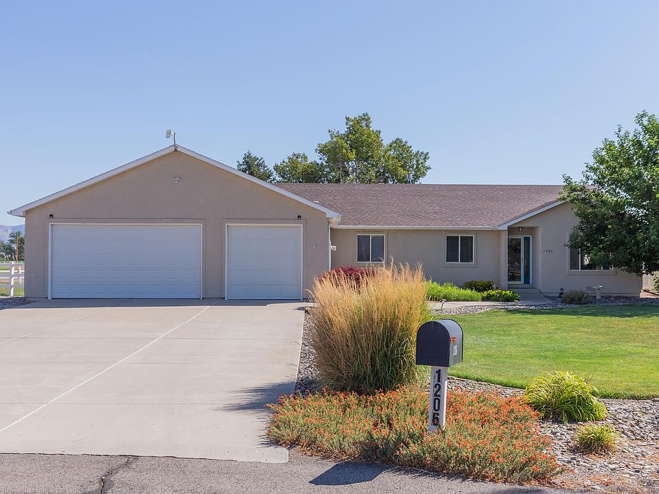 1st image of 1206 Adobe Ct