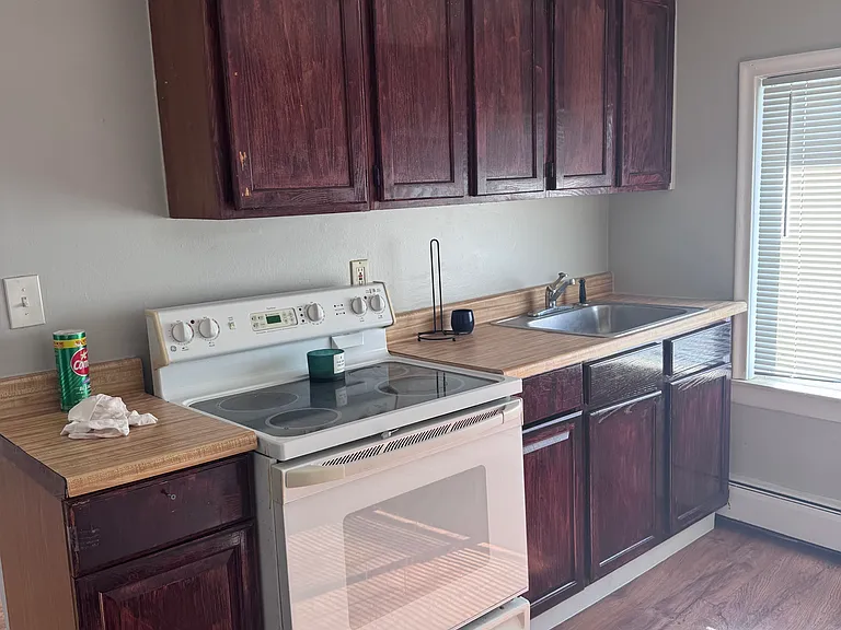 51045 Ashley St #4 — Photo 5