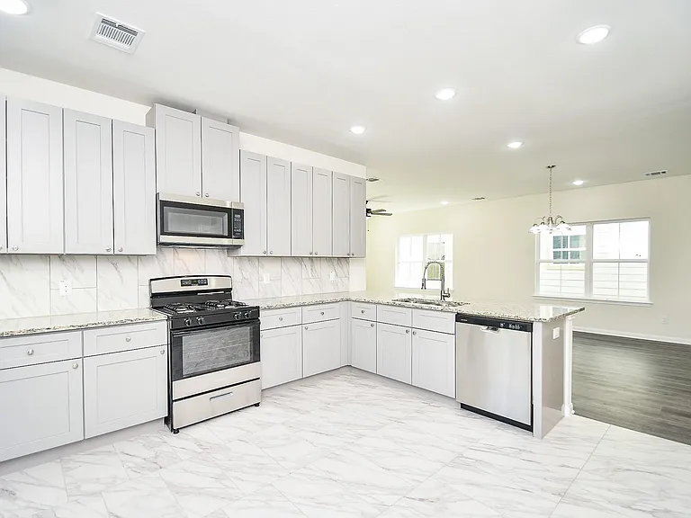 12202 Heather Flower Ln — Photo 14