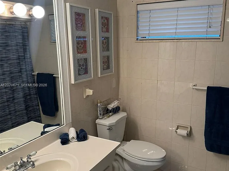 450 Golden Isles Dr #2F — Photo 20