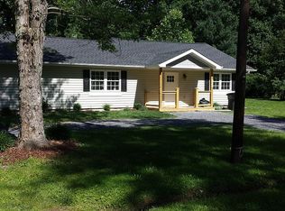 517 Bays Cove Cir, Kingsport, TN 37660