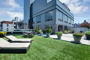 305 West 16th Street, #6E