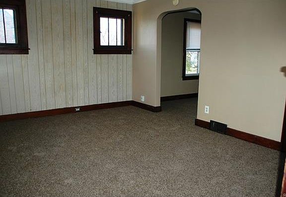 2nd image of 1013 Premont Ave
