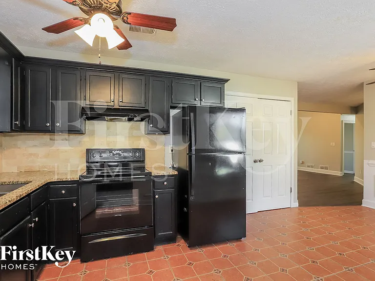 2847 Spring Green Way — Photo 6