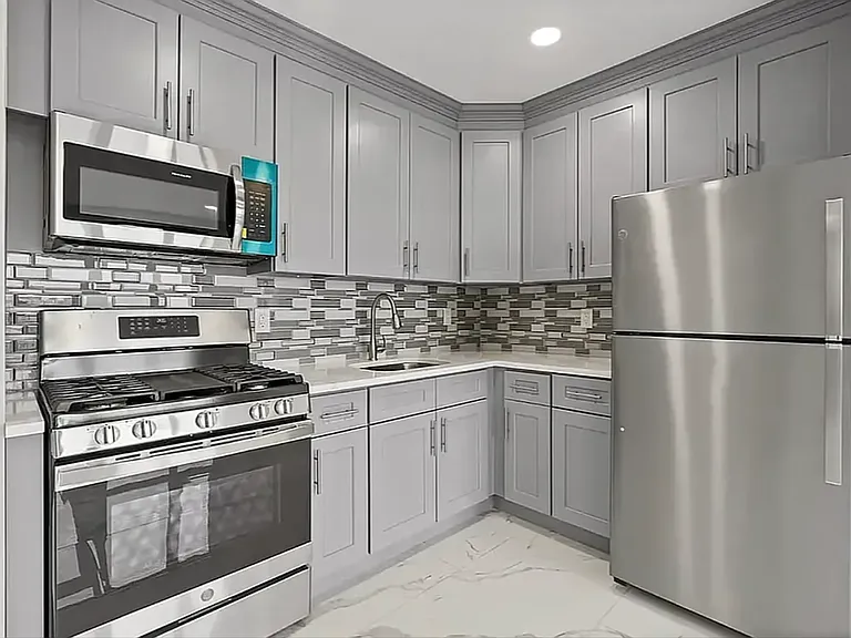 15002 Hillside Ave #709 — Photo 6