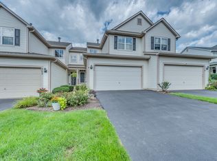 321 Grand Ridge Rd #321, Saint Charles, IL 60175