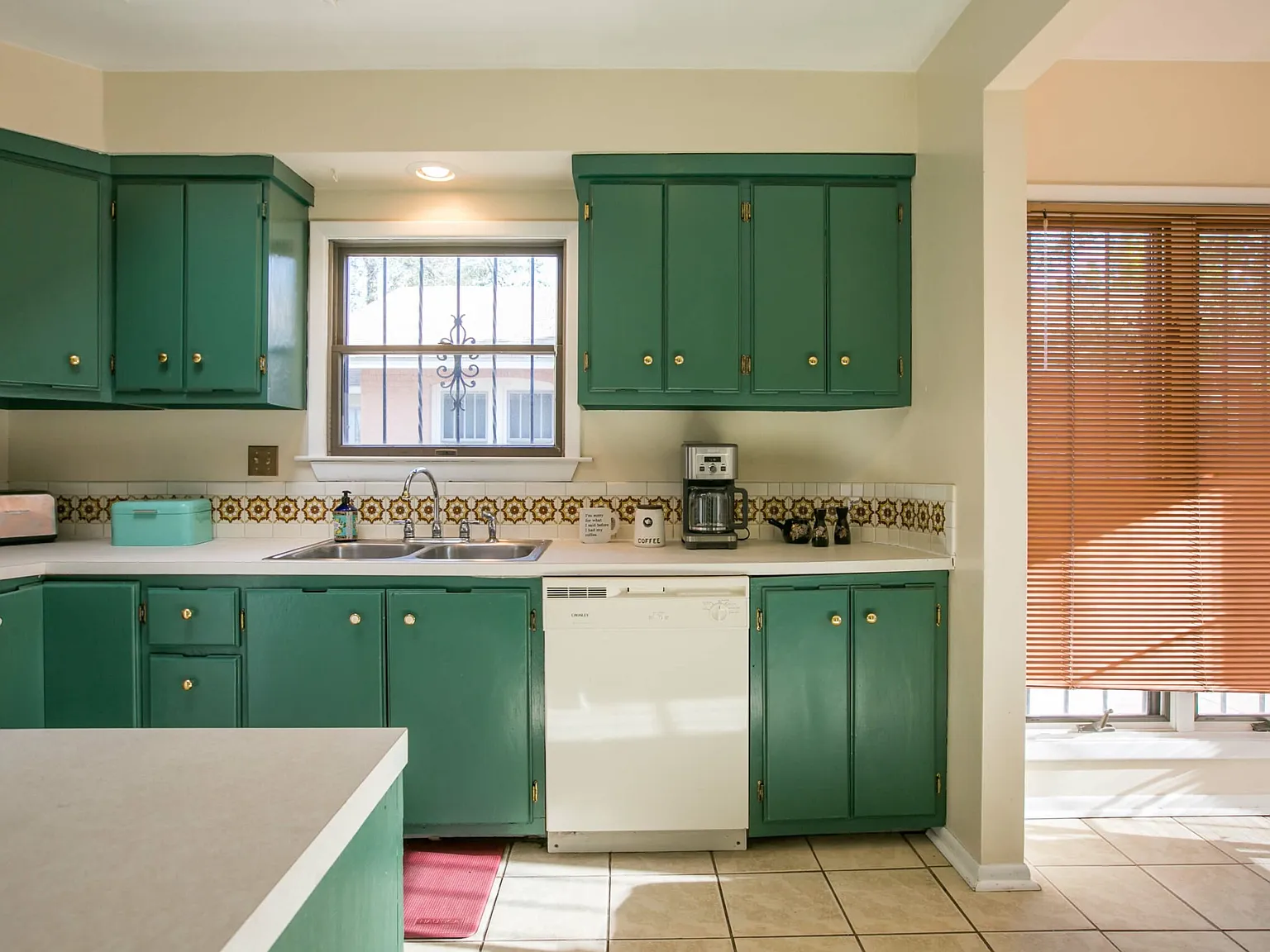 217 Cornell DR SE - 217 C... — Photo 3