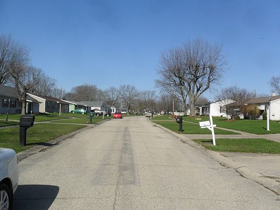 5th image of 224 Woodlawn Ave