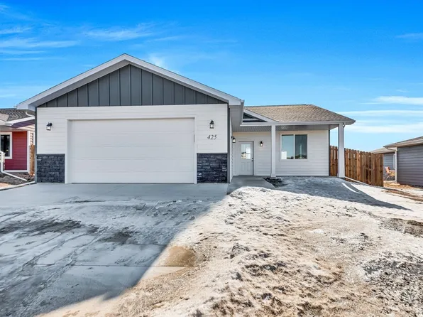 425 Nighthawk Dr, Box Elder, SD 57719