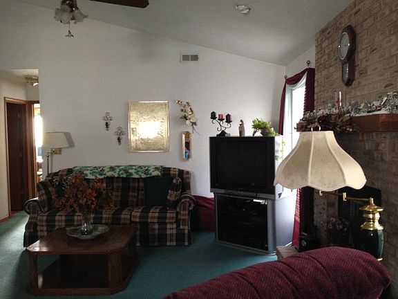 5th image of 3240 Chelmsford Dr