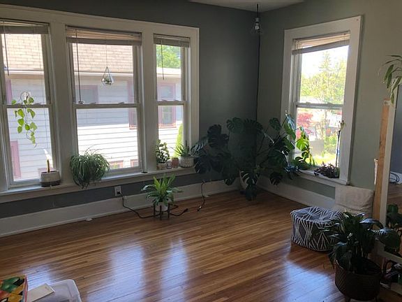 4th image of 35 Richmond Ave APT 3