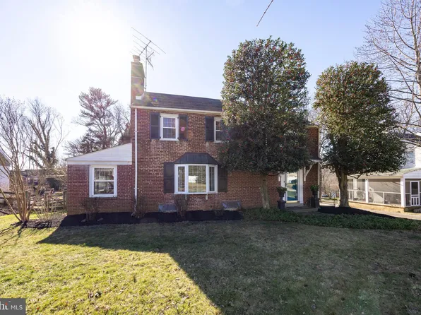 102 Sunset Dr, Wilmington, DE 19809