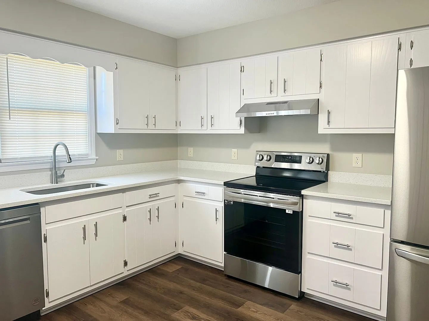 303 Dare St — Photo 3