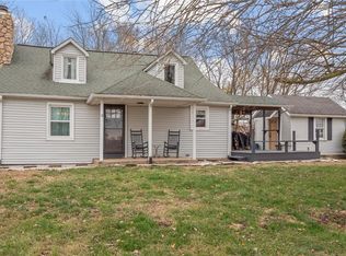 700 Rehling Dr, Valmeyer, IL 62295