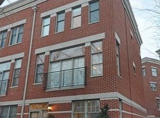 1050 W Fry St #1, Chicago, IL 60642