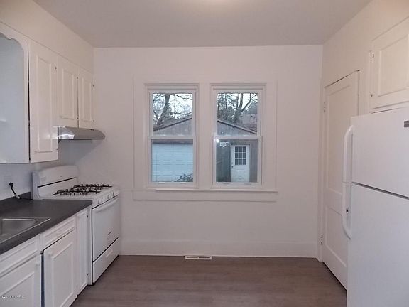 4th image of 1727 Silver Ave SE