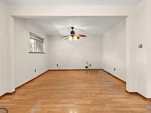 5th image of 1126 Wanda Street