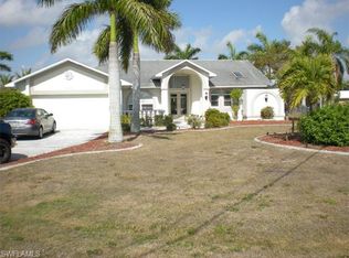 2833 Surfside Blvd, Cape Coral, FL 33914