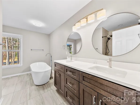 16218 Barbee Rd, Stanfield, NC 28163