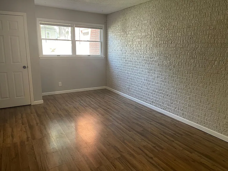 221 N Fillmore St #3 — Photo 3