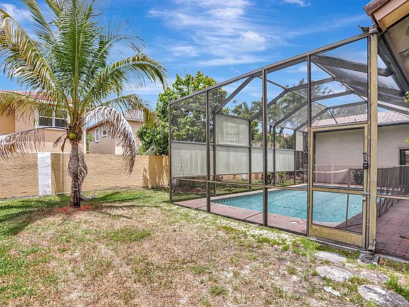 4th image of 10355 NW 6th Court