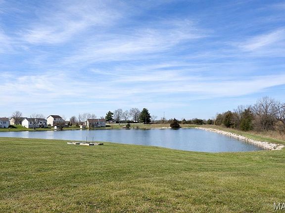 3rd image of 160 Lake Tucci Cir