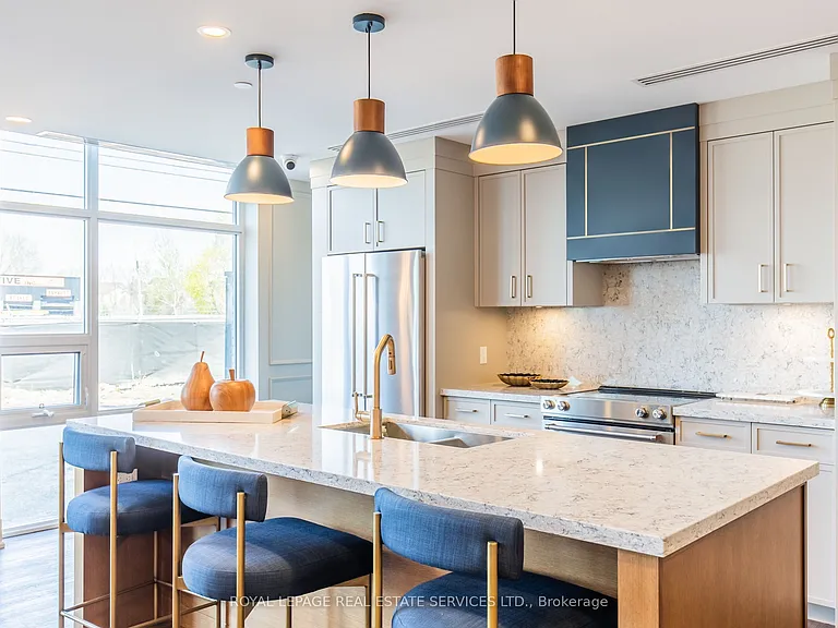 460 Dundas St E #221 — Photo 18