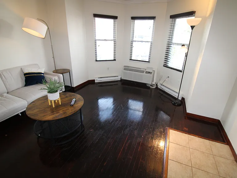 218 Alexander Ave #APART1 — Photo 9