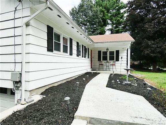 3rd image of 139 N Fostertown Dr