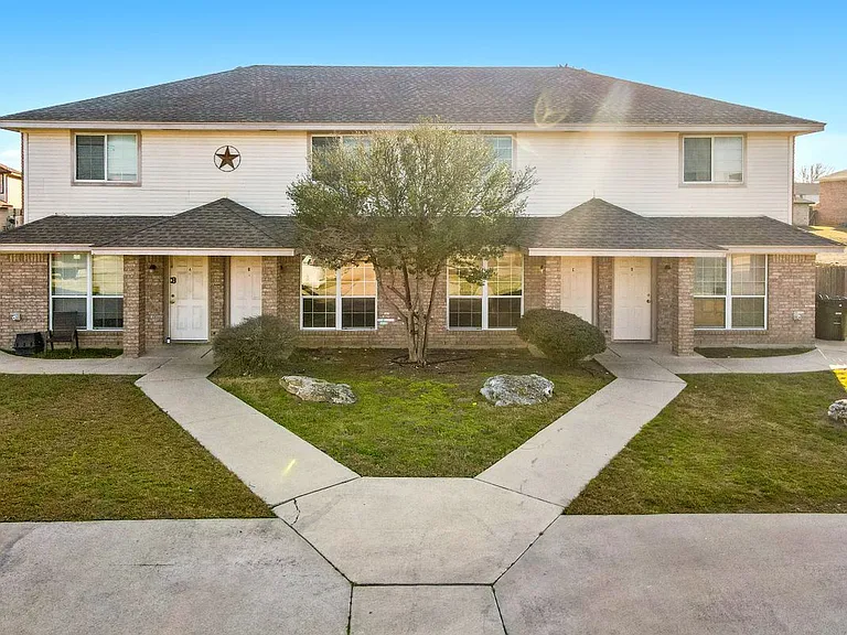 4102 Terri Linn Dr #A — Photo 2