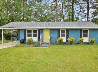 4136 Village Dr, Fayetteville, NC 28304