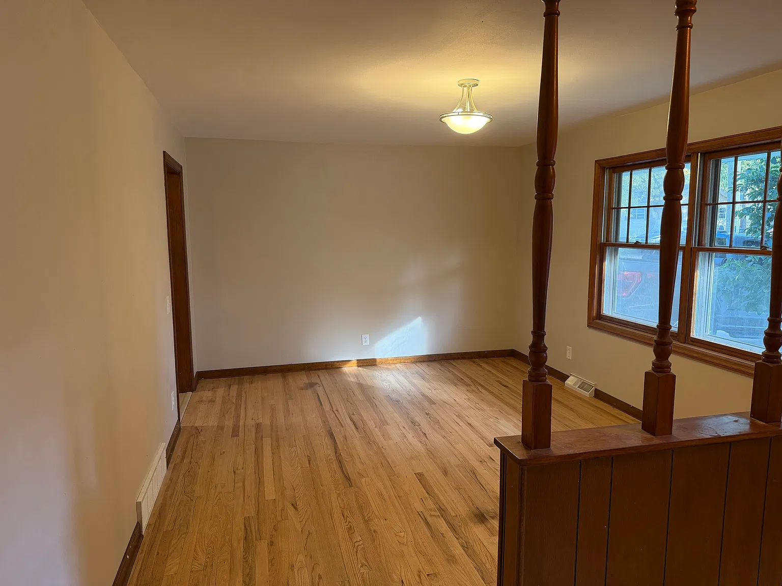 4 bed, 2600 sqft, $2,650 — Photo 3