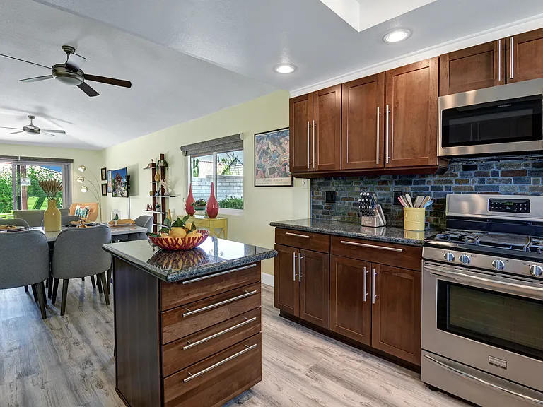 1457 E Adobe Way — Photo 10