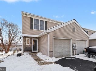 335 Wild Cherry Ln, Marietta, PA 17547