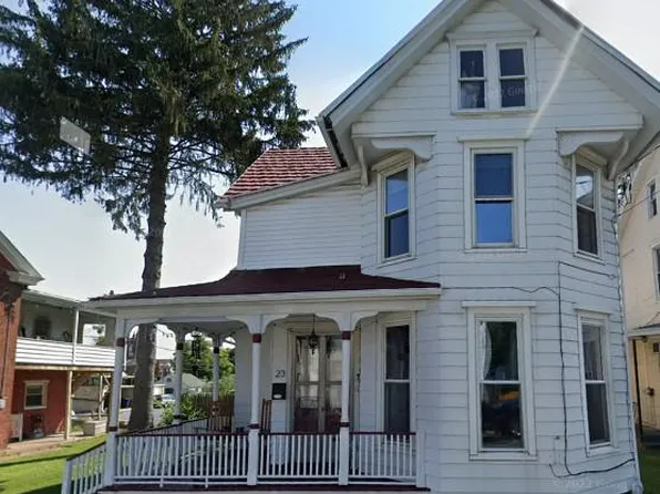23 S Hanover St, Hummelstown, PA 17036