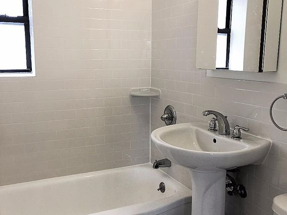 5th image of 9960 64th Ave APT 6M