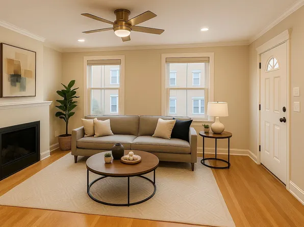 165 W 2nd St #1, Boston, MA 02127