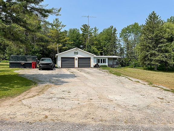 Huge yard- Little traffic 