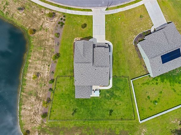 4th image of 221 Merganser Dr