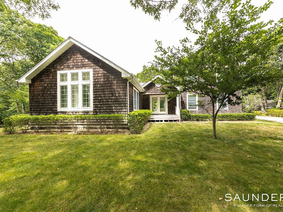1st image of 8 Amagansett Dr E