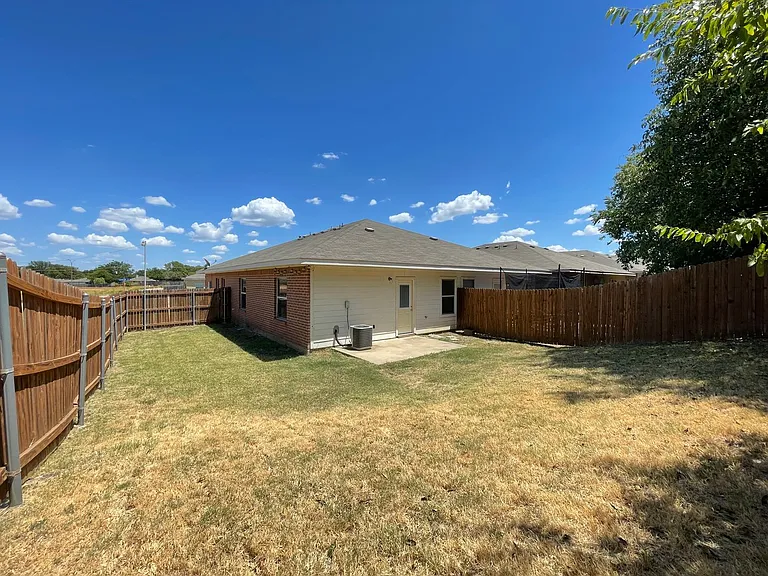 5900 Lovingham Ct — Photo 22