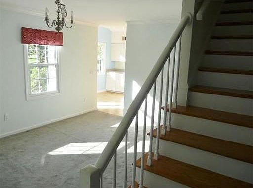 5th image of 23 Ipswich Woods Dr