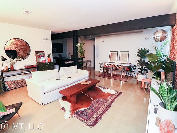5th image of 1401 Germantown Ave APT 1B