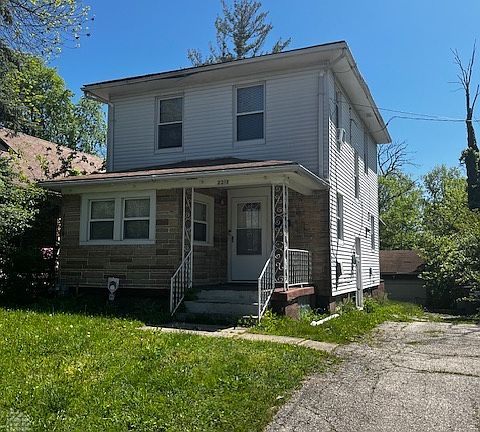 2nd image of 2218 Rugby Rd